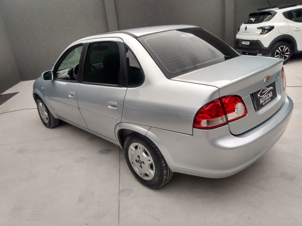 Chevrolet Classic LS 1.0 VHC 2011 - foto 6